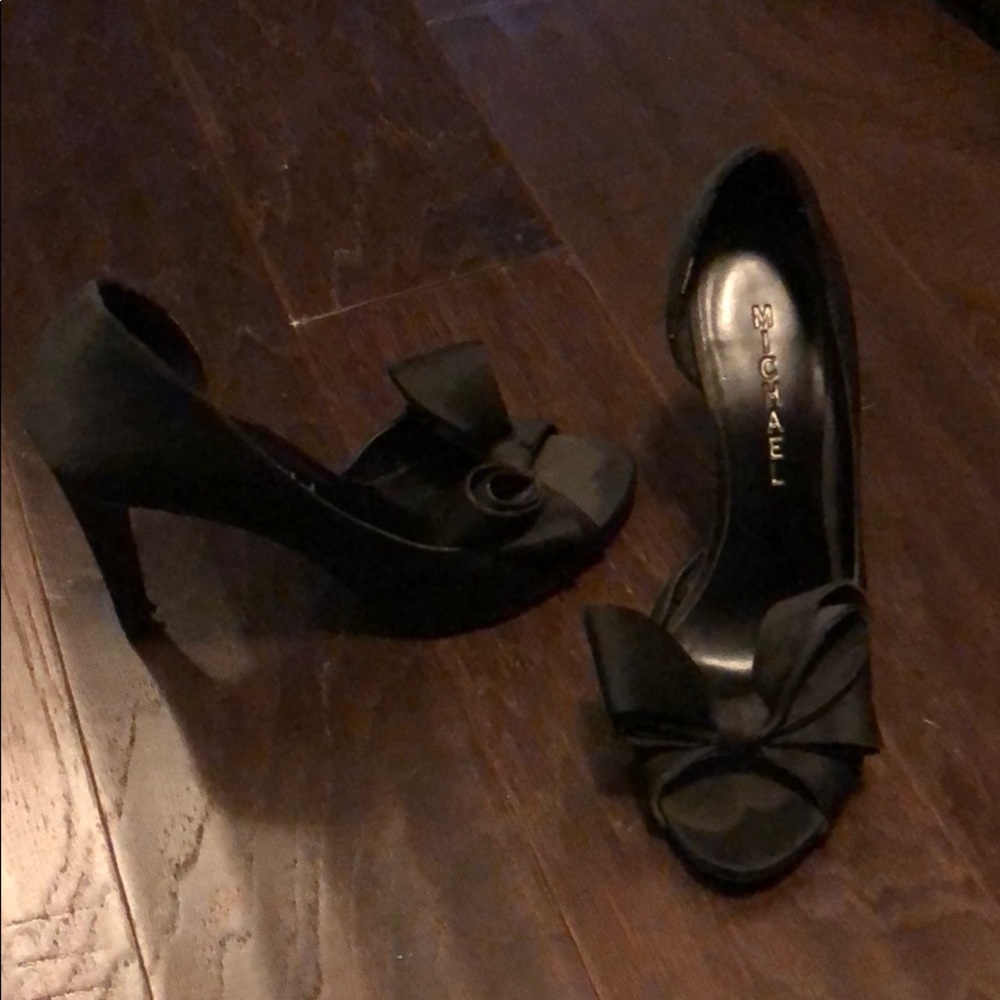 michael bow heels